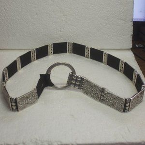 CHICO’S Heavy  Silver Elasticized Stretch Hook Belt